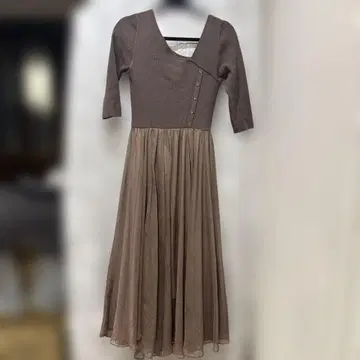 Lily brown 원피스