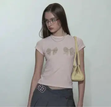sculptor bow bow baby tee