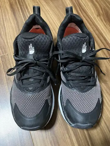 THE NORTH FACE 트레킹 슈즈 블랙/그레이 24cm