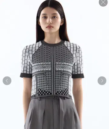mame Geometric Pattern Knitted Top