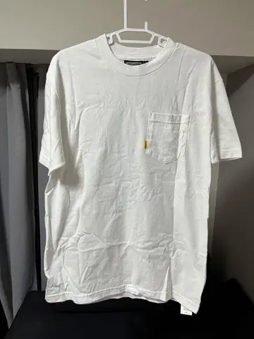 INTERBREED 화이트 티셔츠 M 사이즈