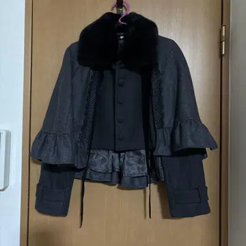 셰그리트 케이프 코트