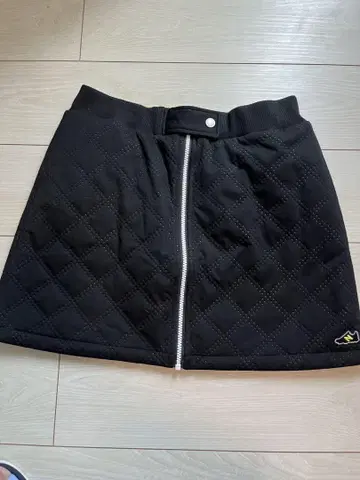 뉴발란스 블랙 퀼팅 스커트 리버서블
