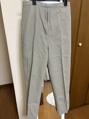 그레이 센터 프레스 슬랙스