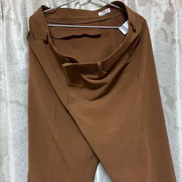 브라운 슬랙스