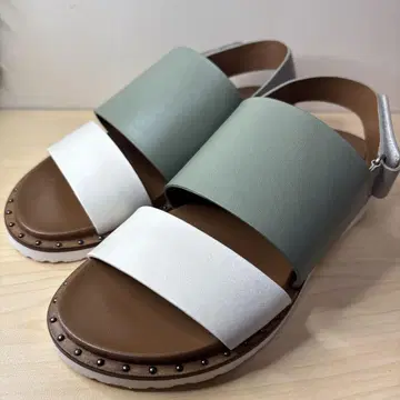 GENE HEAVENS 가죽 샌들 스터드 엣지 23.5cm