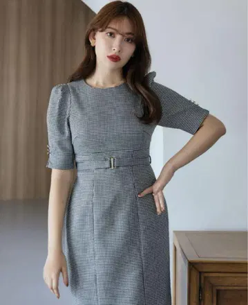 하립투/Lady Checkered Belted Midi Dress