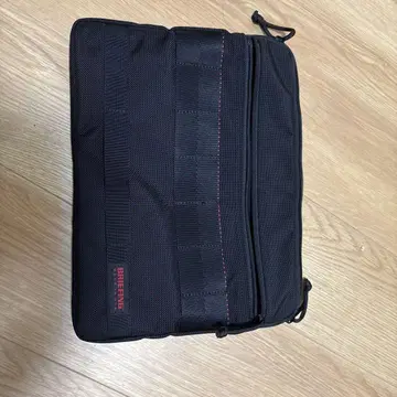 브리핑 블랙 클러치 백