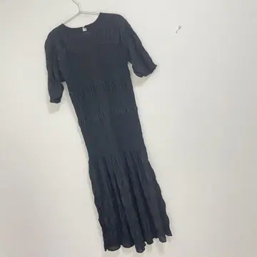 알리시아 스탠 Shirring Dress / 셔링 시어 원피스