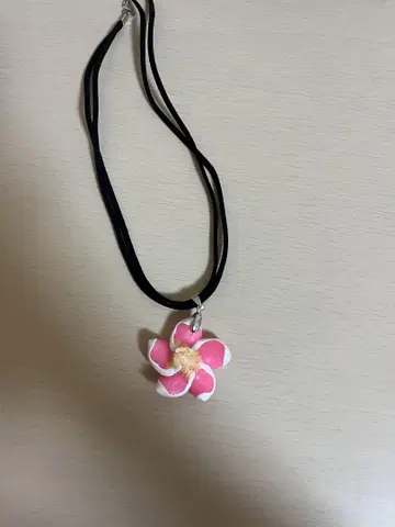 핑크 꽃 펜던트 목걸이 괌