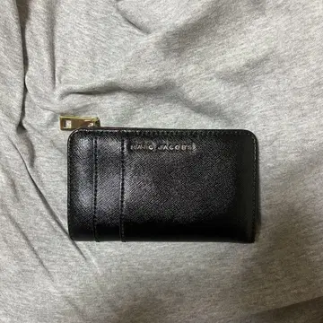 MARC JACOBS 블랙 반지갑 바이컬러
