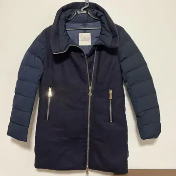 MONCLER 네이비 다운 자켓