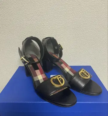 블루 라벨 샌들 M 사이즈 24cm