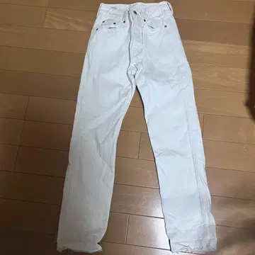 Levi's 화이트 슬림핏 데님