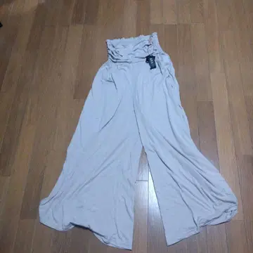 AZUL 플레어 팬츠 새상품 미사용