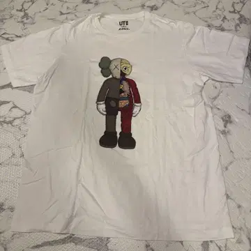 [거의 미사용] 유니클로 KAWS 캐릭터 그래픽 티셔츠 XL