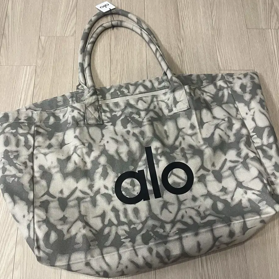 FACADE PATTERN ★ Breeze tote Bags_ecru Floral block print tote bag, 3 colors, monogram available