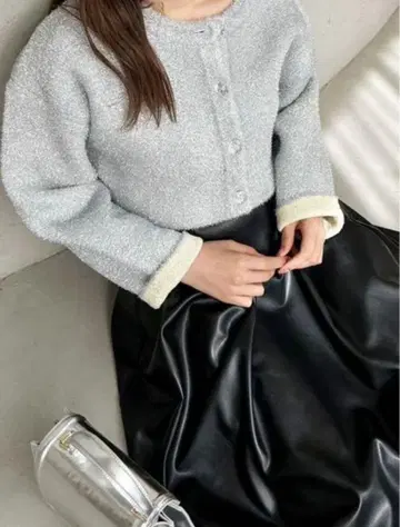 그레이 긴팔 가디건 필름 샤기 W 페이스 니트 가디건