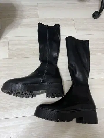 새상품급 R&E 블랙 롱 부츠 통굽 사이드 지퍼