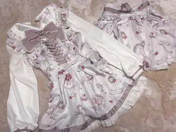 LIZLISA Salon de Fraise 패턴 셋업 정품