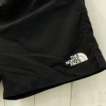 THE NORTH FACE 블랙 숏팬츠