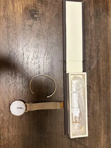 다니엘 웰링턴 Daniel Wellington 손목시계와 뱅글