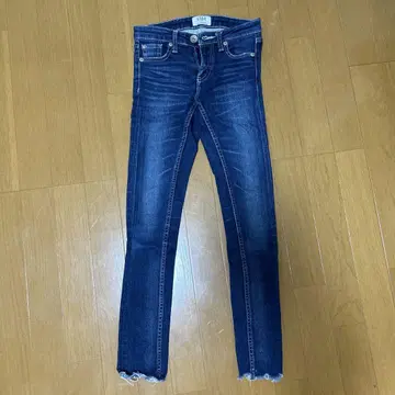 GYDA 스키니 데님 프린지 밑단