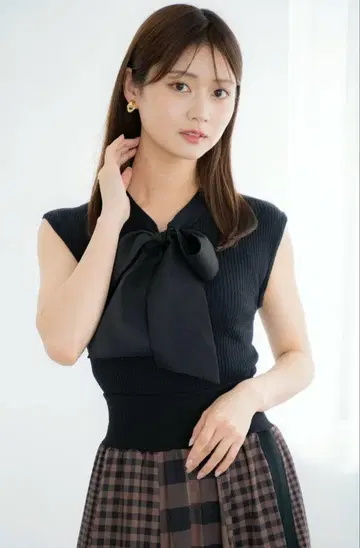 [새상품] 앙드레 쿠튀르 리본 프렌치 슬리브 풀오버