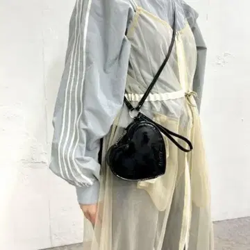 sloppy WHO'S WHO gallery 숄더백 블랙