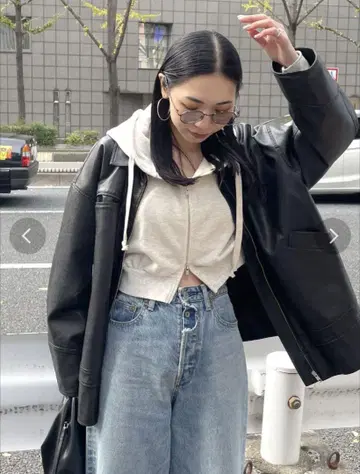 Ungrid 언그리드 빈티지 페이크 레더 블루종 블랙