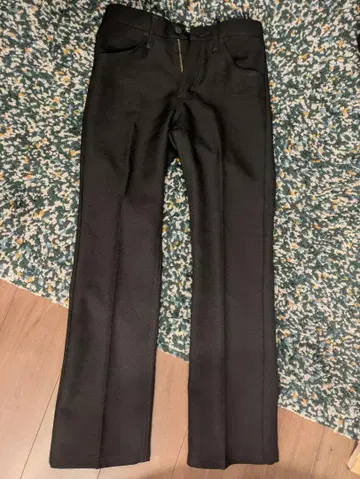 Wrangler 82bK 블랙 슬랙스