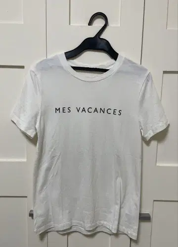 MES VACANCES 반팔 티셔츠