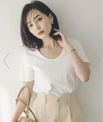 아뉴앙스 anuans 실크 터치 코튼 U넥 티셔츠