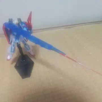HG Z건담 (클리어 컬러 ver) 완성품