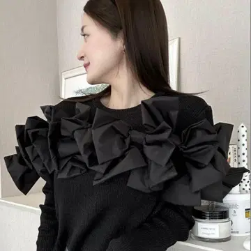 Bibiy. 비비 [새상품급] NINA RIBBON KNIT 리본 니트