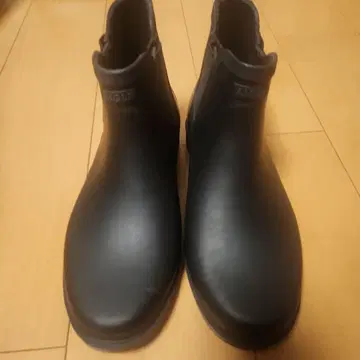 AIGLE 블랙 숏부츠
