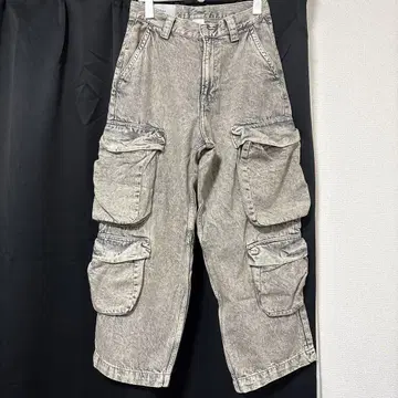 [ 새상품급 ] H&M 빈티지 케미컬 워시 배기 카고 데님 ZARA