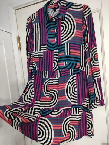 새상품급 Desigual 데시구알 기하학 패턴 원피스 L