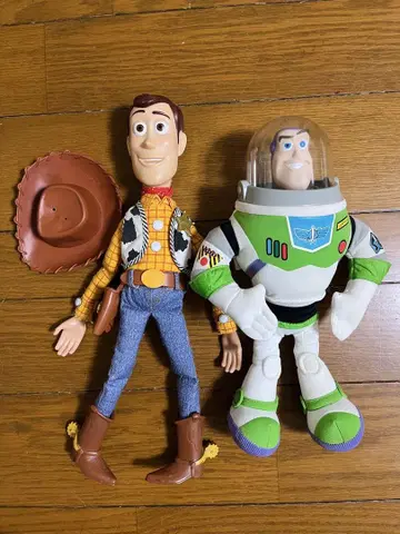 토이스토리 우디 버즈 2개 세트 중고