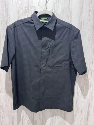 HUGO BOSS 상위 모델, 반팔 셔츠 자켓
