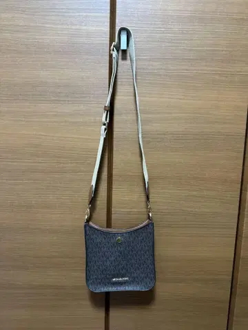MICHEAL KORS 브라운 숄더백