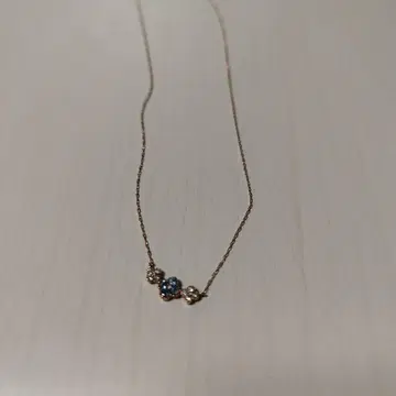 골드 꽃 모티브 목걸이