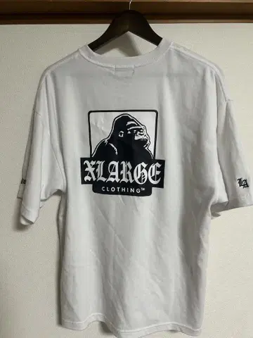 XLARGE 화이트 티셔츠