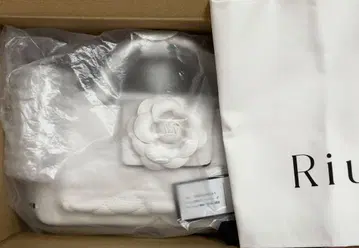 Riu rose phone bag 백