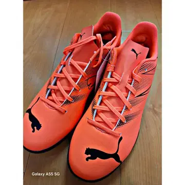 PUMA 풋살화 오렌지