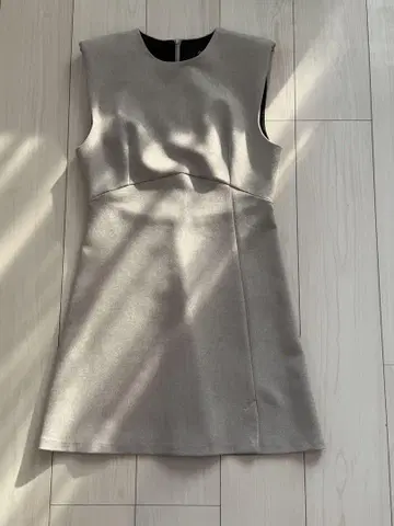 ZARA 그레이 라메 슬리브리스 미니 원피스