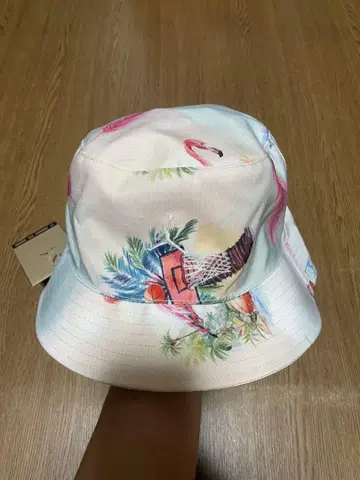 플라밍고 디자인 버킷햇