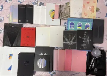 BTS 앨범 DVD 세트 + 공식 응원봉