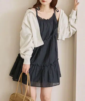 카스타네 인도 면 티어드 튜닉 블랙