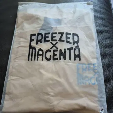 bossnoeul freezer x magenta 티셔츠
